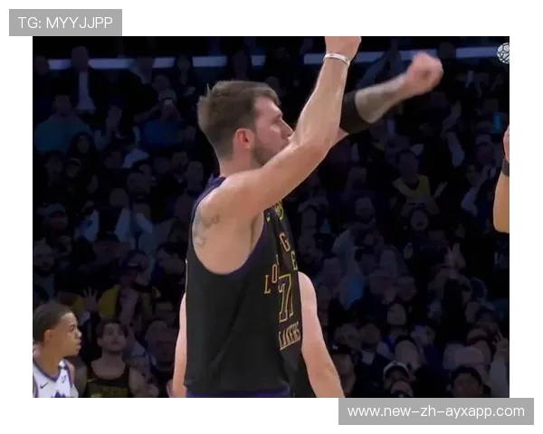 东契奇低迷夜被打爆,媒体质疑其领袖力 东契奇低迷夜被打爆,媒体质疑其领袖力